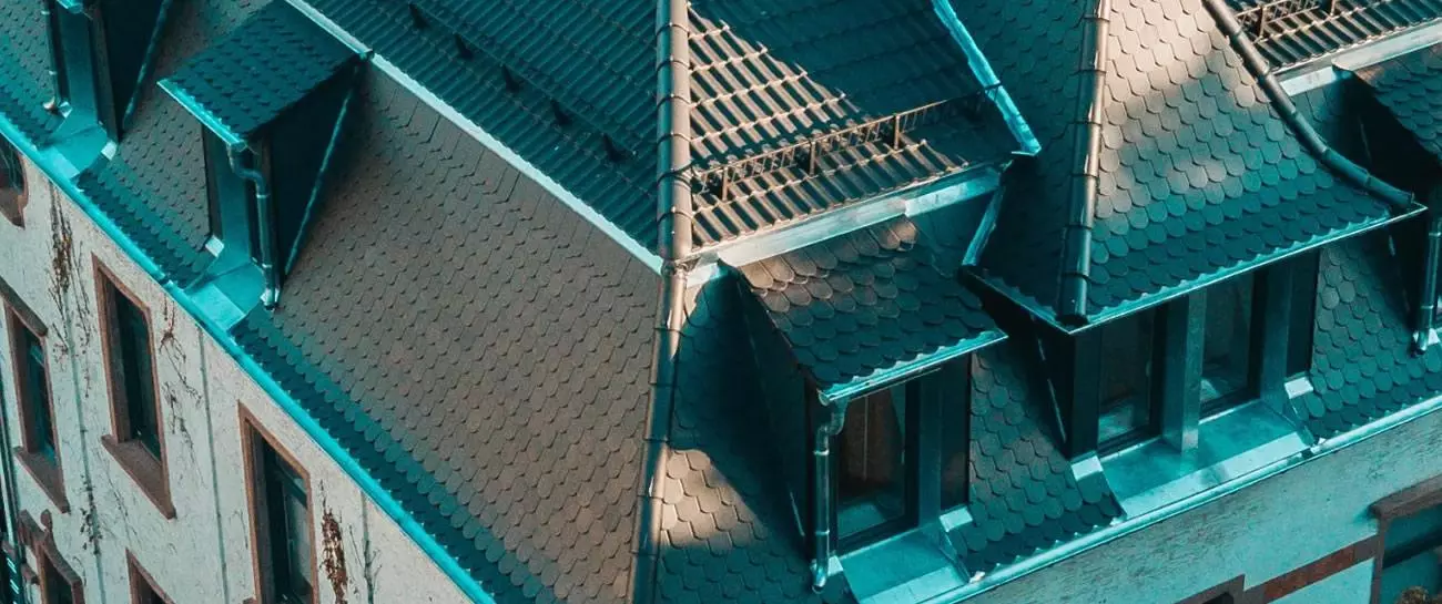 Dachneueindeckung in Oberursel (Taunus), Bad Homburg (Höhe), Steinbach (Taunus), Kronberg (Taunus), Schwalbach (Taunus), Eschborn, Friedrichsdorf und Königstein (Taunus), Sulzbach (Taunus), Bad Soden (Taunus)